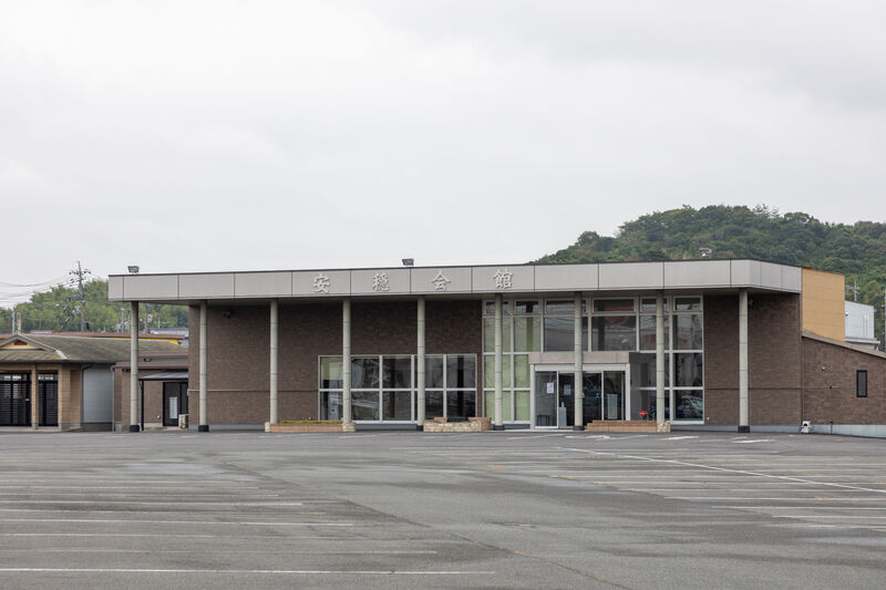 東斎場 入口