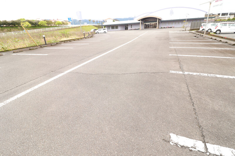 JAあいら 西部斎場 駐車場1