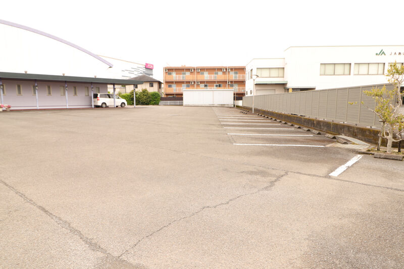 JAあいら 西部斎場 駐車場2
