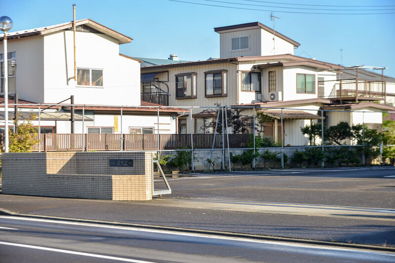 聖天苑新館 駐車場