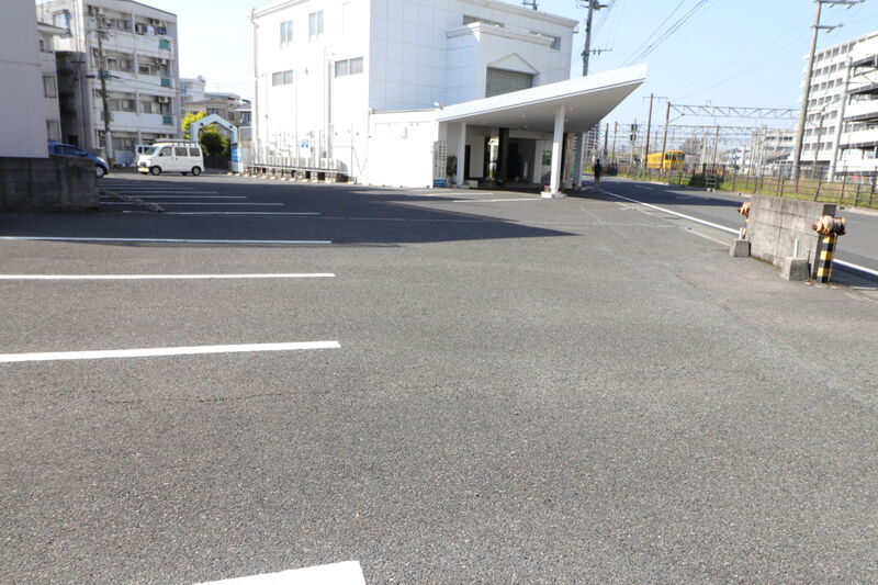 郡元会館 駐車場