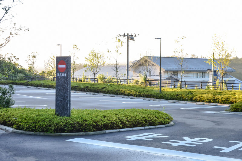 白石斎苑 駐車場