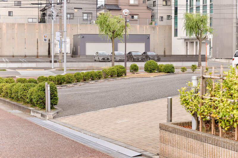 VIPシティホール臨港 駐車場
