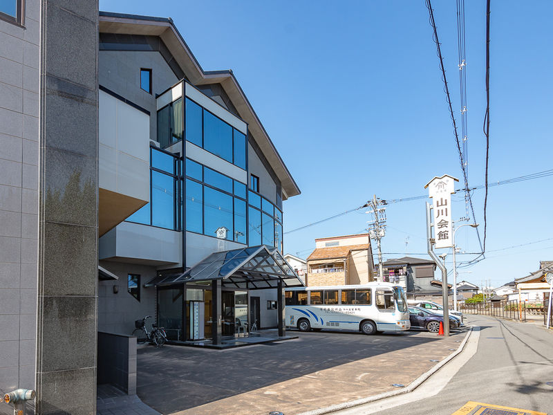 山川会館 入口1