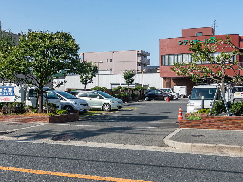 シティホール鳳 駐車場