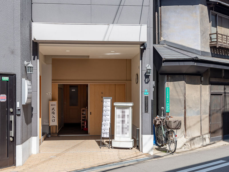 ファミリーホールむらかみ 入口