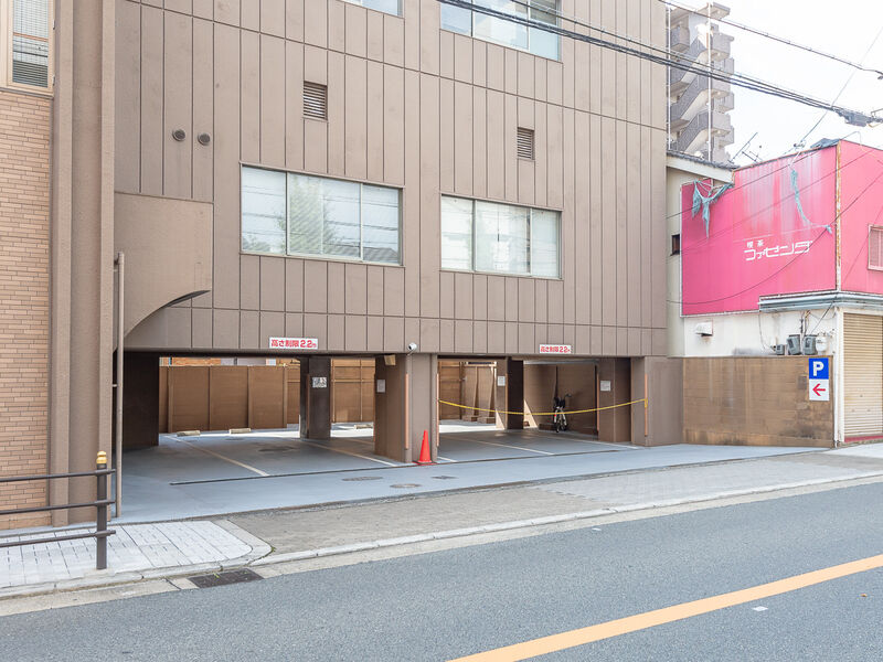 家族葬専用式場はないろ北田辺店 駐車場