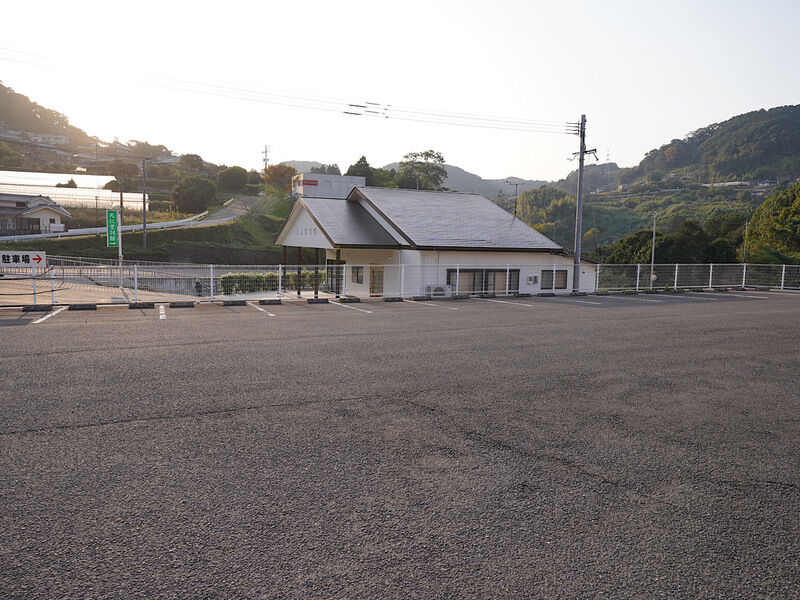 天仁堂会館 駐車場2