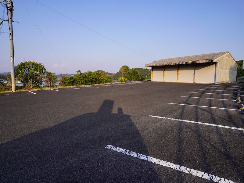 天仁堂会館 駐車場1