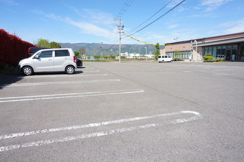 JA虹のホール諏訪湖 駐車場