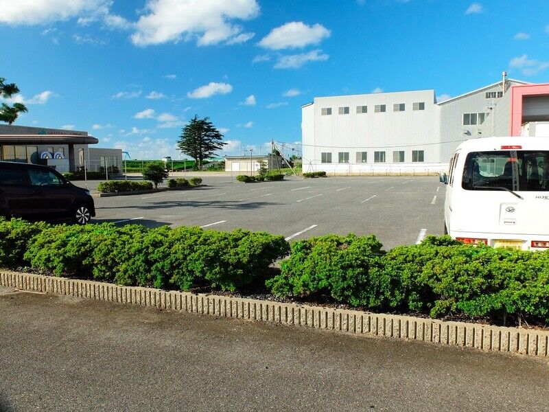 メモリアルホール報恩舎 駐車場1