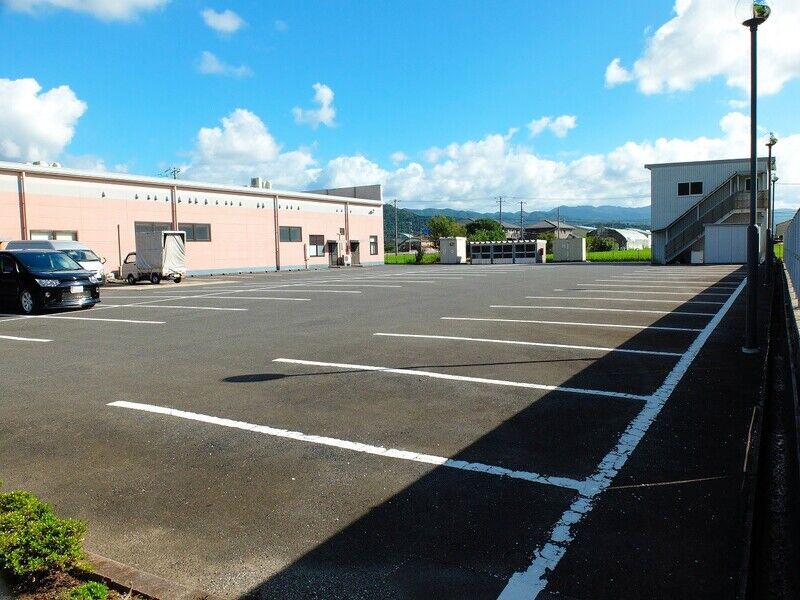シティホール倉吉 駐車場
