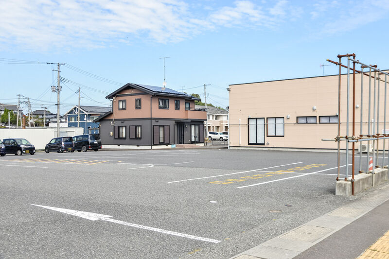 わか柳葬祭会館　西館・東館 駐車場