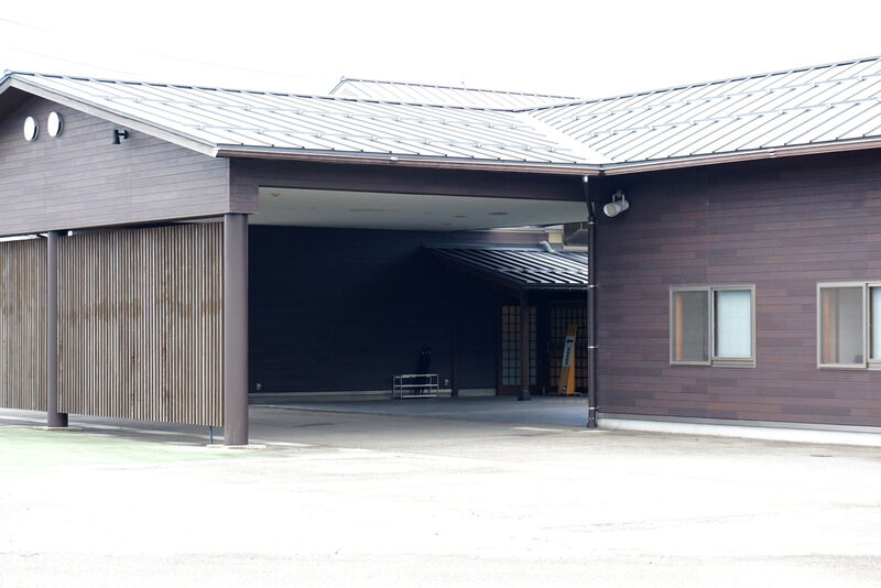 クレオホール 福野 入口