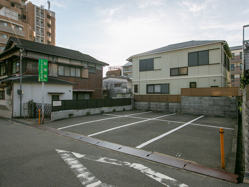 鈴蘭台平安祭典会館 駐車場