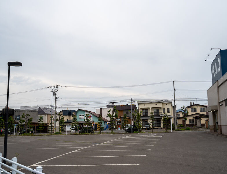 川端シティホール 駐車場2