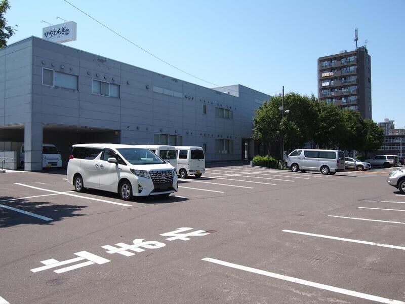 やわらぎ斎場 厚別 駐車場