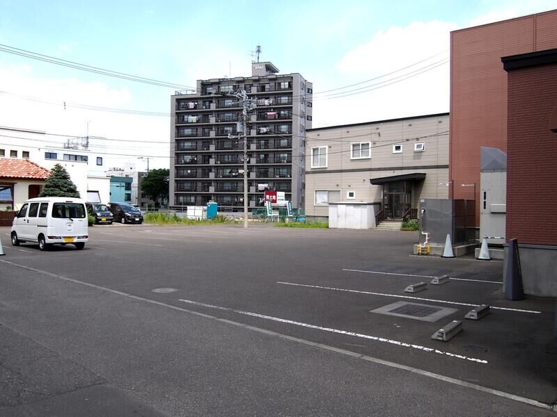 やわらぎ北円山別邸 駐車場１