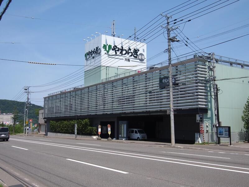 やわらぎ斎場 川沿