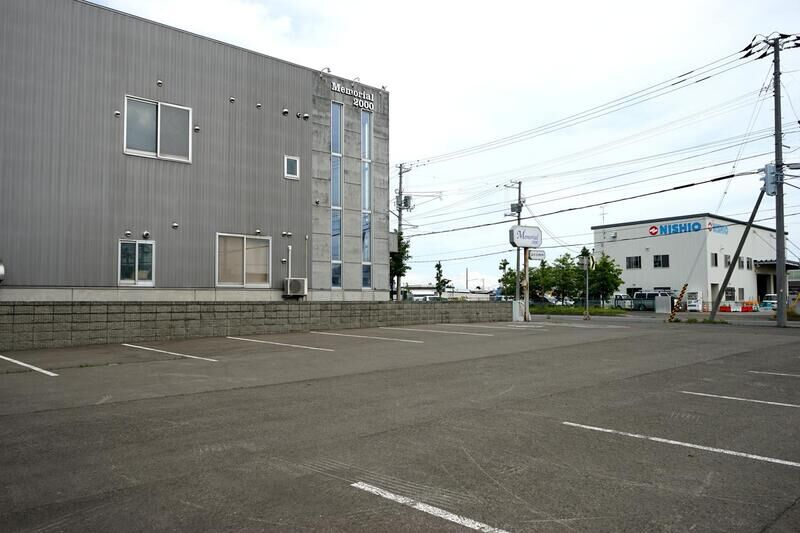 メモリアル2000 駐車場