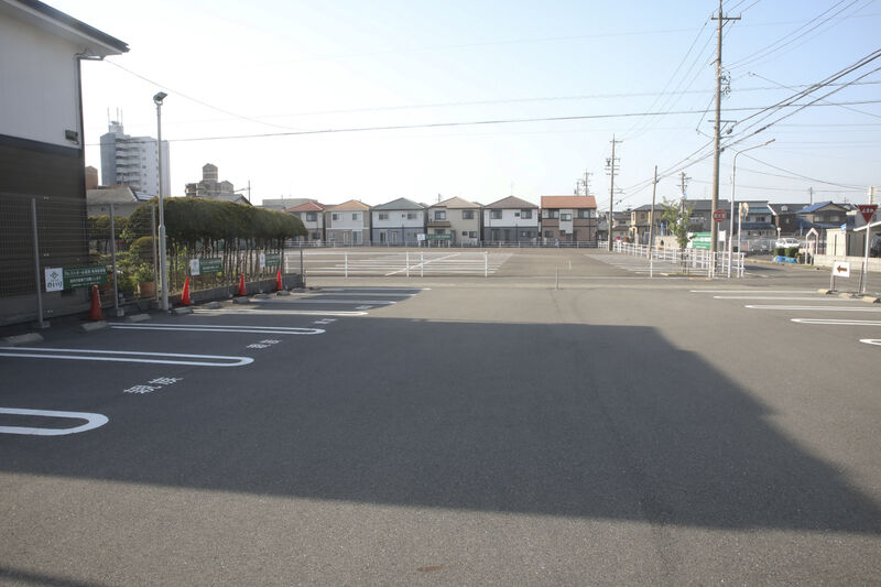 クレストホール尾西 駐車場２