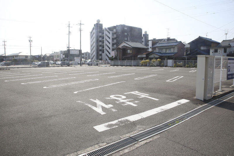 末広斎場 駐車場