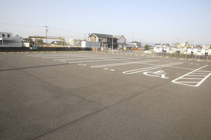 ファミリーノ萩原 駐車場２