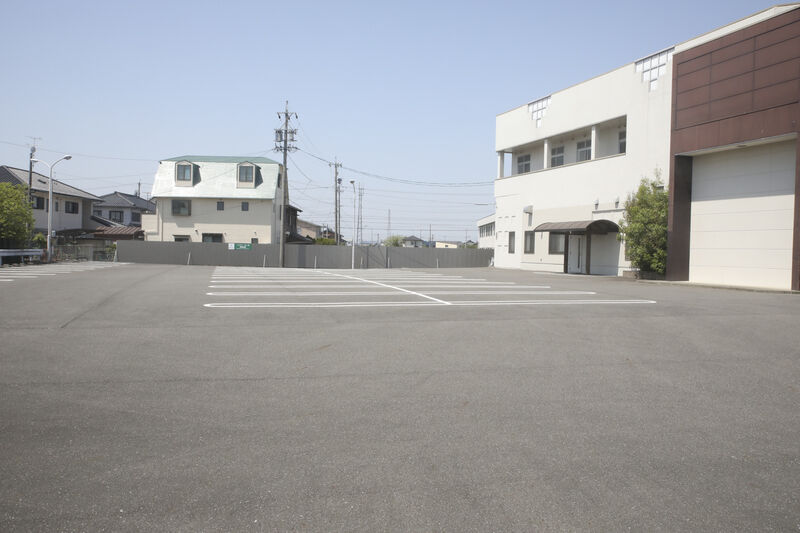 ファミリーノ北一宮 駐車場