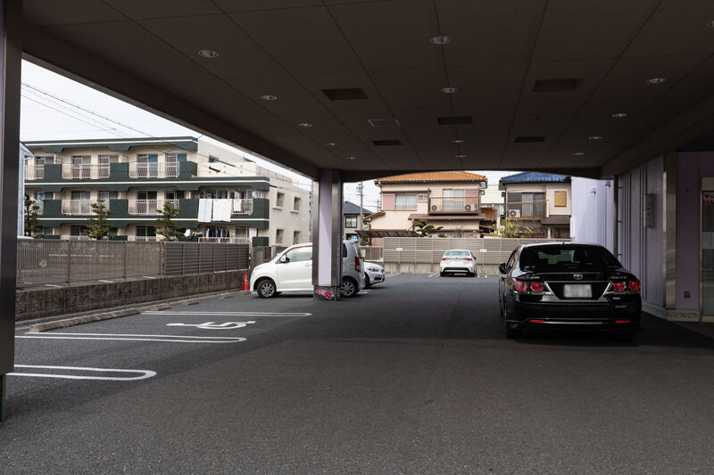 稲沢中央ホール 駐車場1