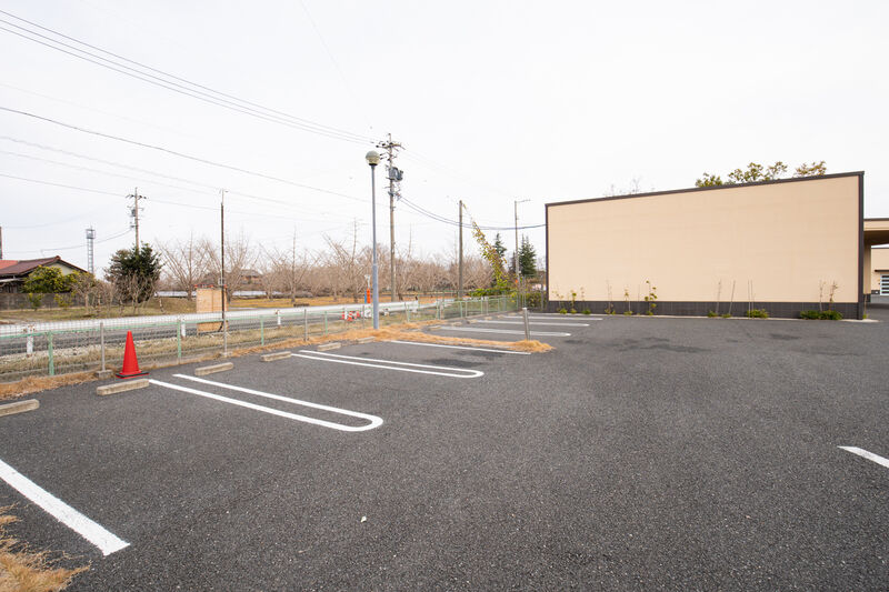 祖父江斎場 駐車場1