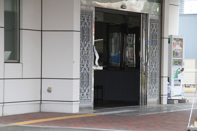 岡崎錦愛昇殿 玄関