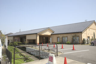 布袋斎場