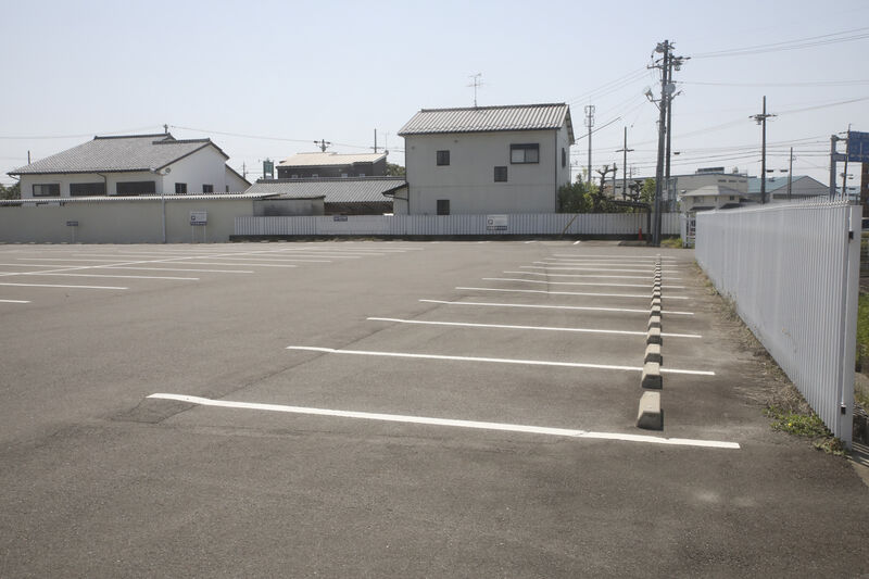布袋斎場 駐車場