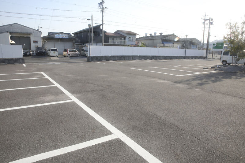 シオン高蔵寺会館 駐車場２