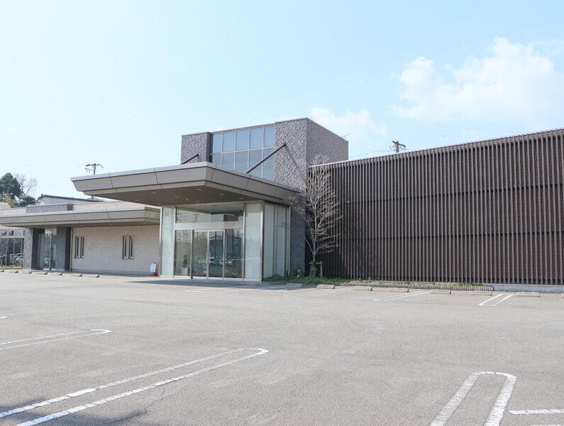 加木屋チタソーホール 外観1