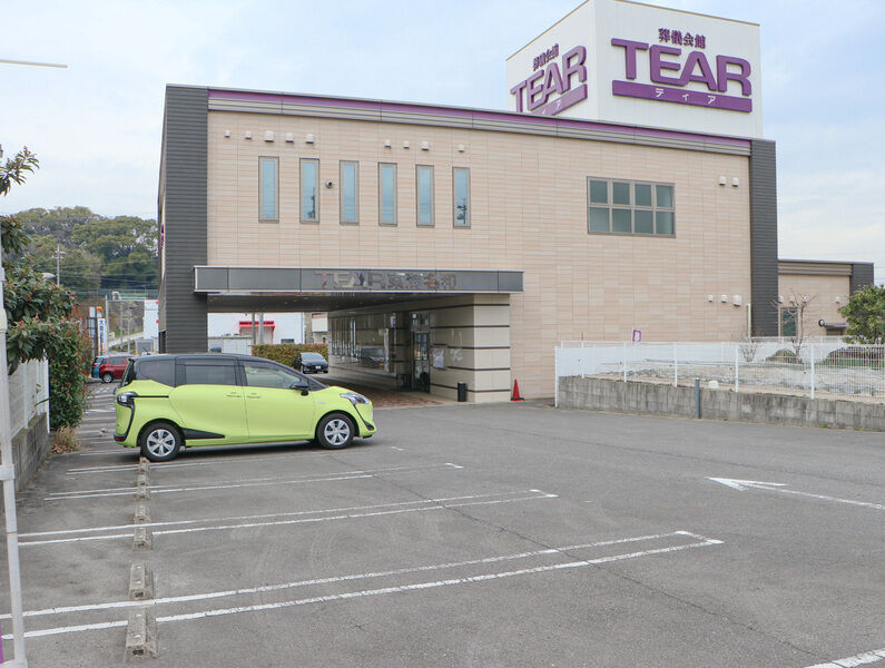 ティア東海名和 駐車場