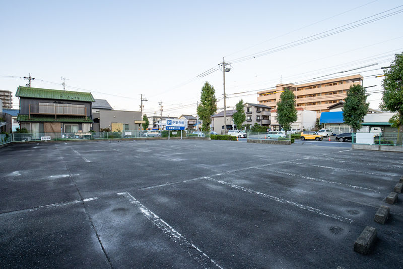 小碓斎場 駐車場3