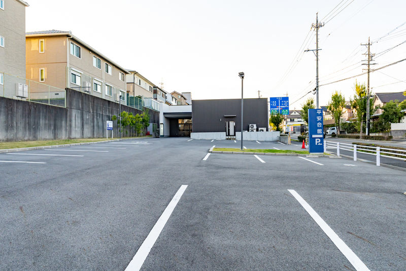 天白高島斎場 駐車場1