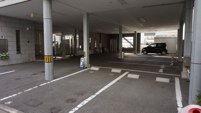 アイホールいけうち 駐車場1