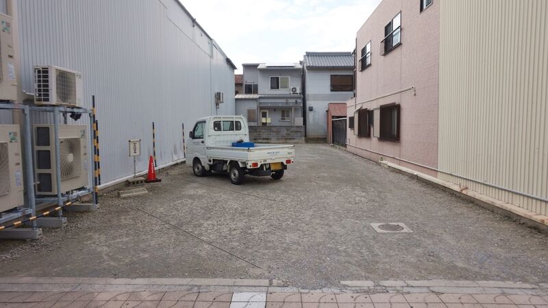 本町会館 駐車場