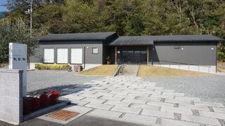エミリアホール 想空感