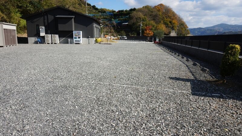 エミリアホール 想空感 駐車場