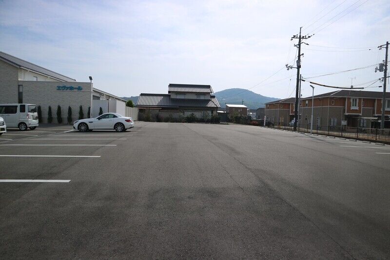 エヴァホールまび 駐車増１