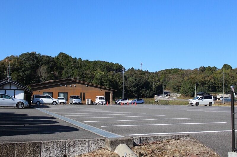 みまさか市葬儀会館 駐車場１