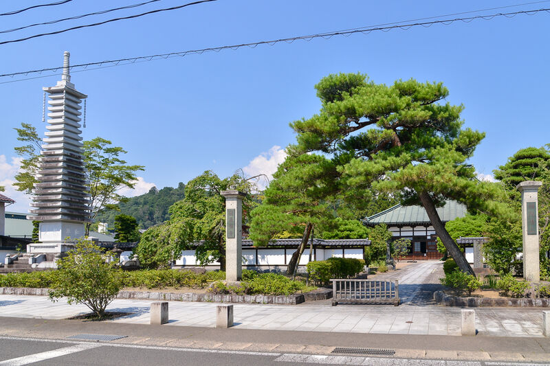 円通寺ワットホール 入り口２