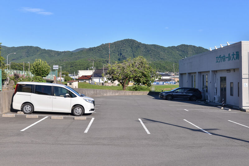 エヴァホール大海 別館 駐車場