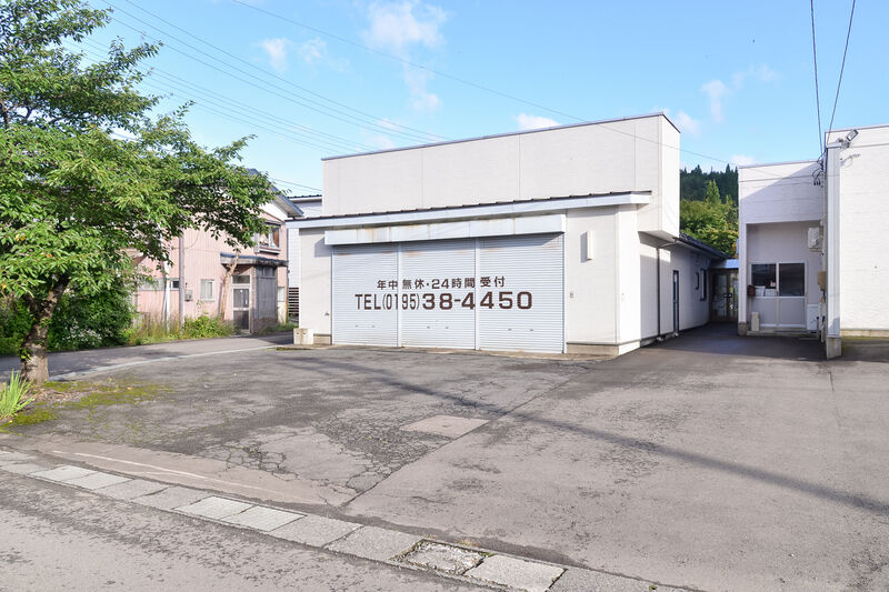 株式会社かつら葬祭 駐車場