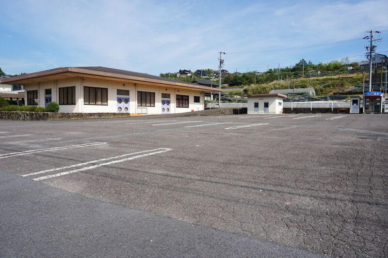 ひがしみの恵那北ホール 駐車場