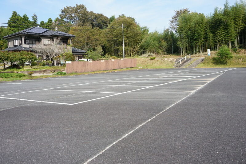 ユーワン苗木斎苑 駐車場