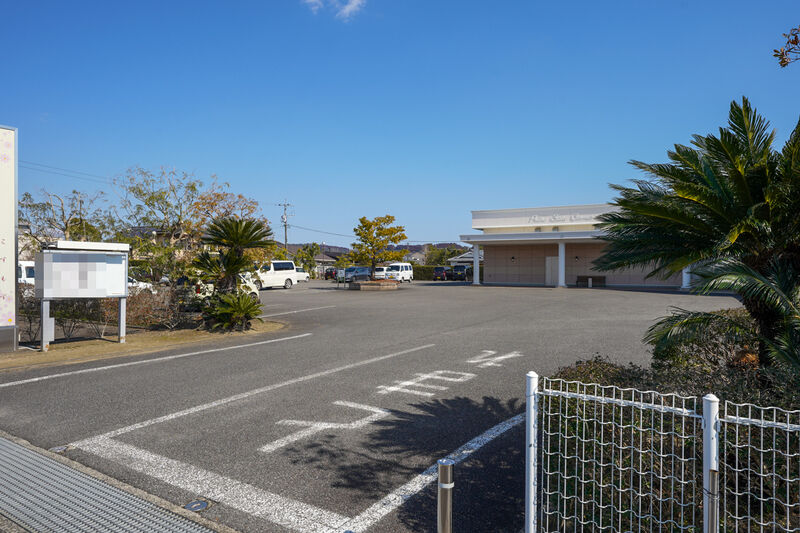 プリエール西都 駐車場